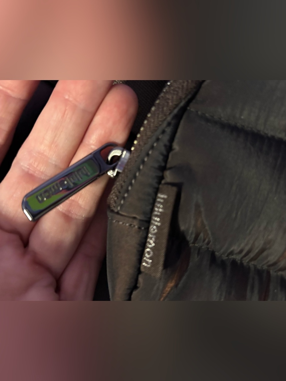 Lululemon Wunder Puff Iridescent Everywhere Belt Bag 1L - Heathered Espresso - Picture 13 of 15